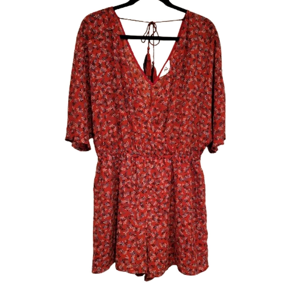 Jack BB Dakota Red Floral Romper size Large New!